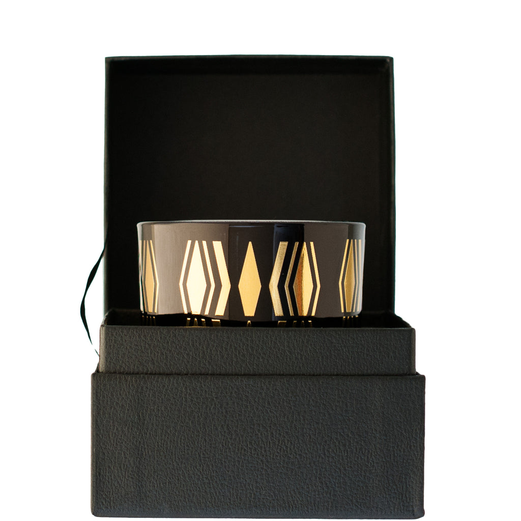 House of Harlow 1960: Black Saint James Candle - Luxe Gifts™
 - 3