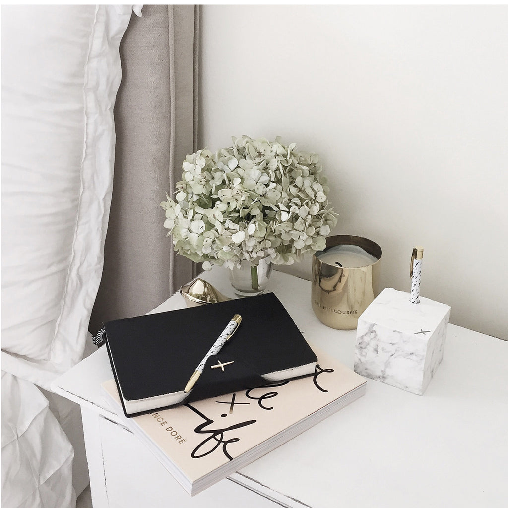 Jot it down: Marble Memo Cube - Luxe Gifts™
 - 4